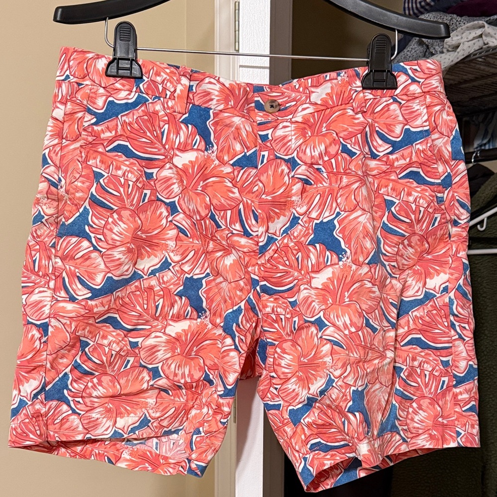 Vineyard Vines Coral Floral Shorts with Blue Accents